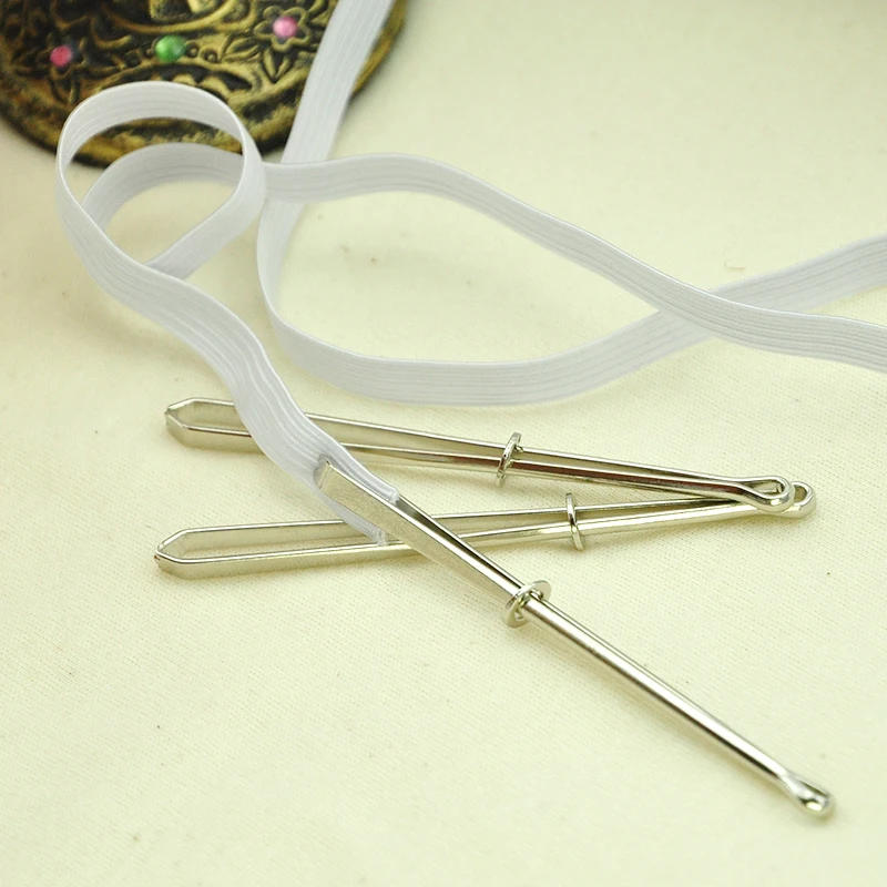 Description Picture 5 of item2pcs High Quality Garment Clips Sewing DIY Tools Elastic Band Tape Punch Cross Stitch Practical Wear Elastic Clamp