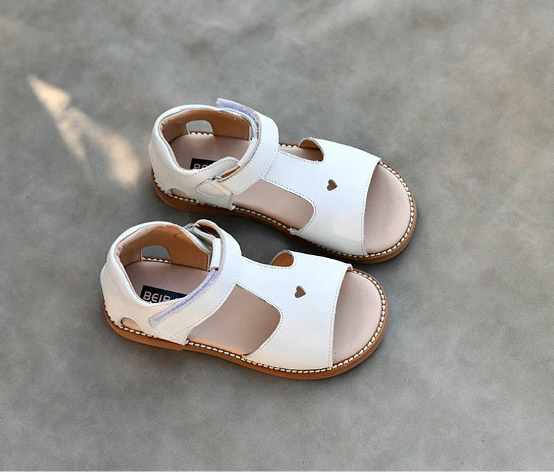 Description Picture 5 of itemGenuine Leather Girls sandals Cute heart Open toes Soft Cowhide Children's School Shoes Baby garden shoes Kids Sandals