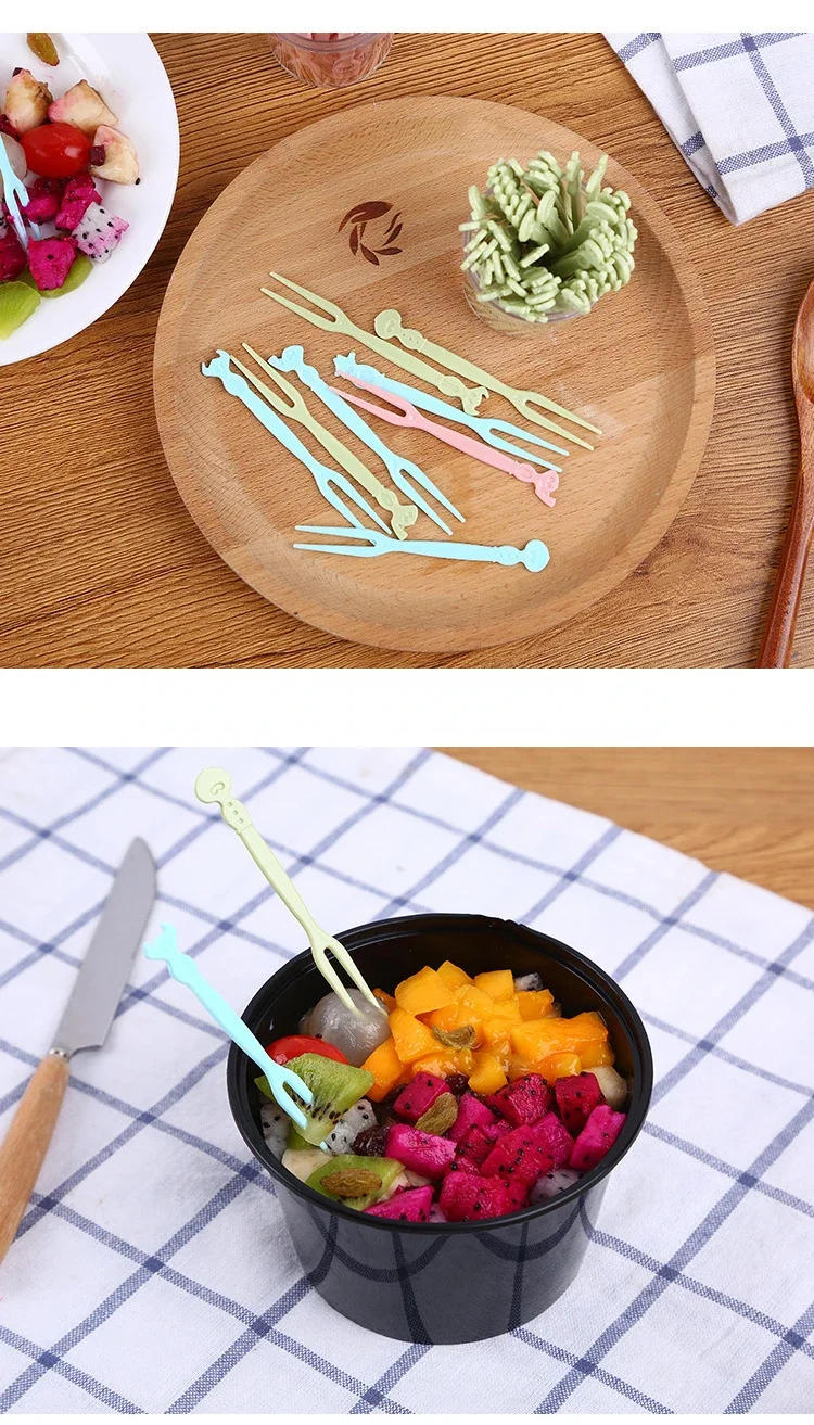 Description Picture 3 of itemMini Children's Animal Farm Fruit Fork Cartoon Snack Cake Fork Bento Accessories Dessert Food Fruit Toothpicks Chopsticks
