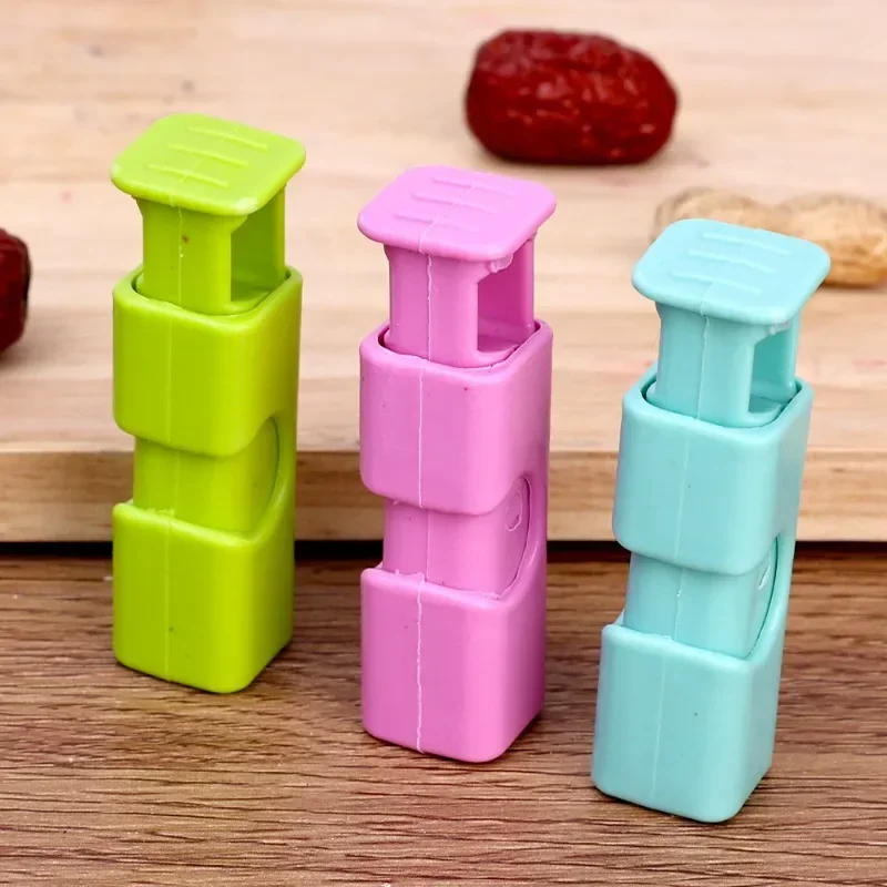 Description Picture 3 of itemFood Bag Sealing Clips Reusable Bag Clips for Snack Bread Fruit Storage Wrap Bag Seal Clamp Kitchen Organization Sealing Tools