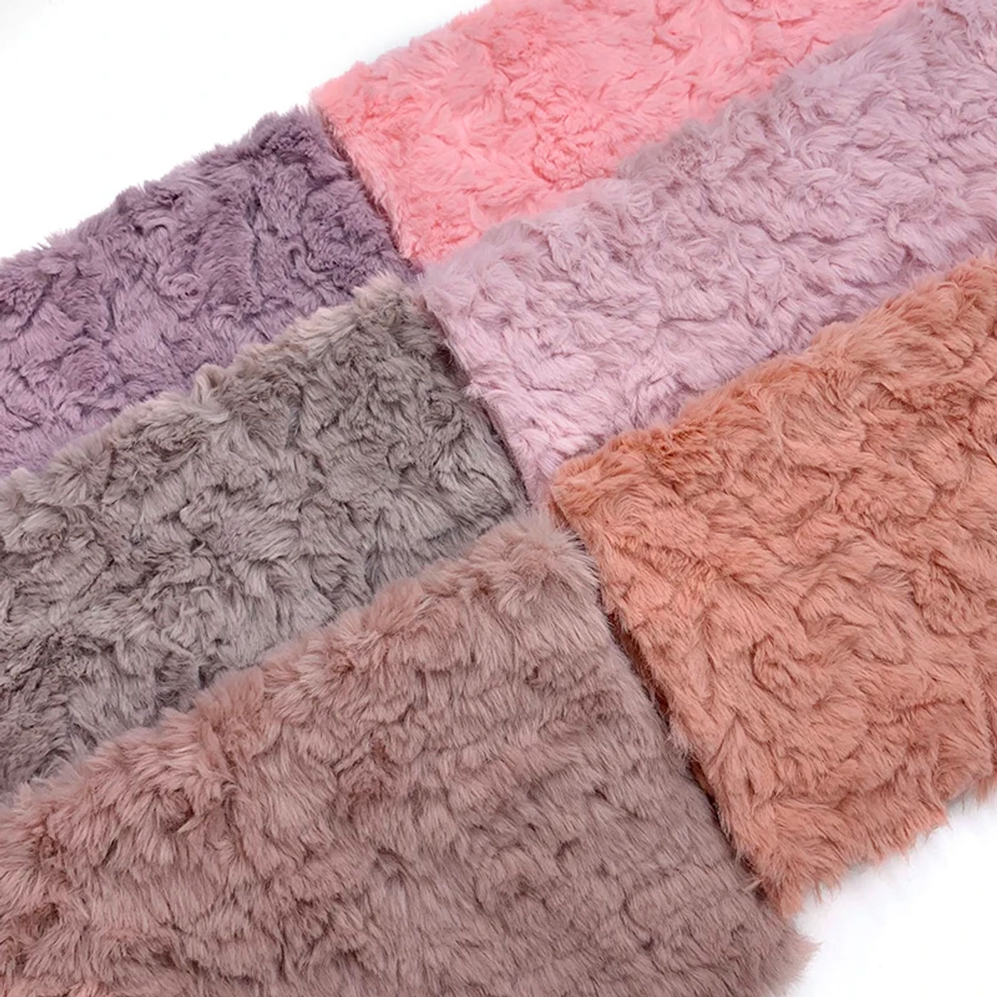 Description Picture 3 of itemSewbato 1cm 100% Polyester Faux Fur Fabric 160x50cm Antibacterial Minky Fabric Handmade Doll/autumn/winter Clothing Plus Fabric