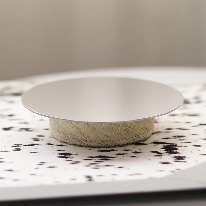 Description Picture 6 of itemStainless Steel Mirror Luxury Storage Trays Creative Round Shallow Desktop Storage Trays Modern Simple Fashional Home Decoration