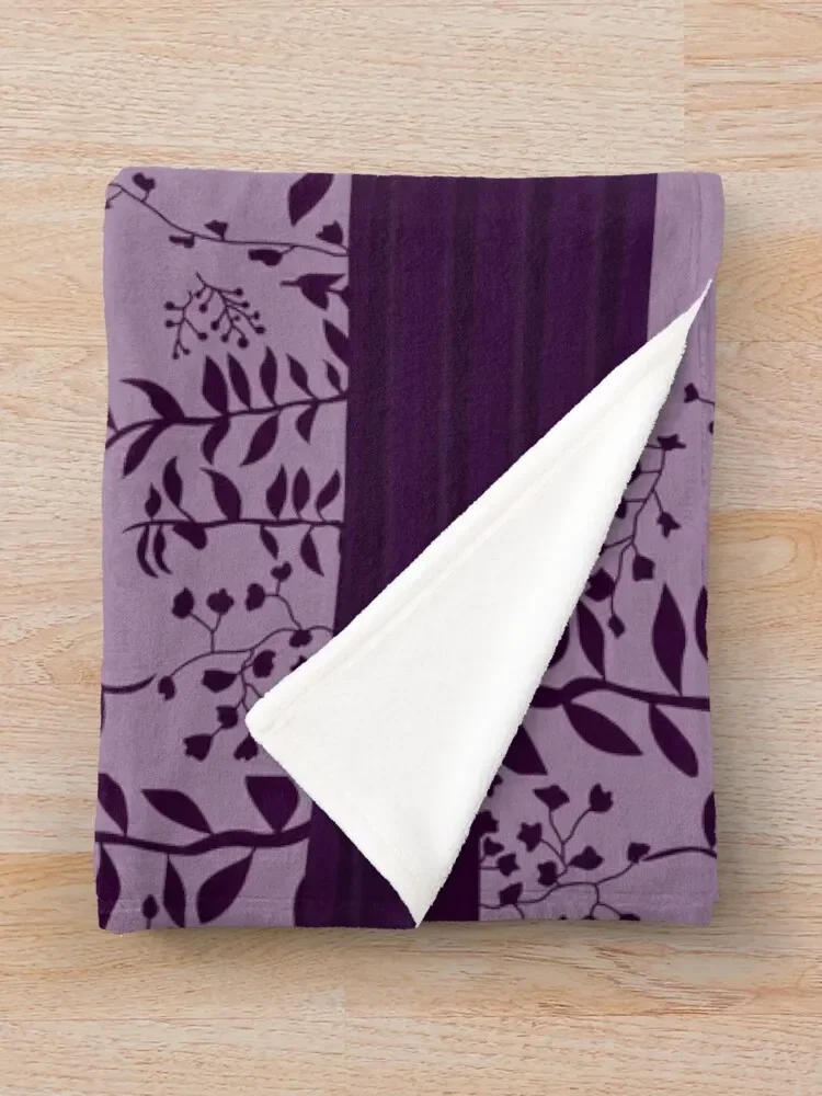 Description Picture 6 of itemBella Swan's Comforter Set Replica | Purples Cool - Version 2 | Twilight Saga Fanart Throw Blanket Designers Blankets