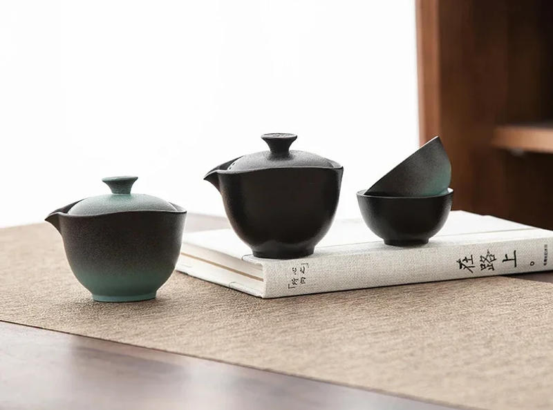 Description Picture 6 of itemCeramic Porcelain Kung Fu Teaset Teaware Outdoor Travel Tea Set Gaiwan Anti-scalding 1 Pot 2 Cups Teapot Infuser Tea Ceremony