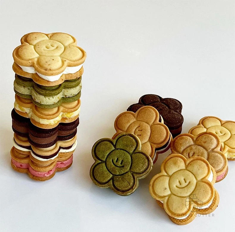 Description Picture 3 of itemCute Sunflower Cookie Cutter Plastic Biscuit Fudge Dessert Stamp DIY Fondant Cake Candy Mould Kitchen Pastry Baking Tools