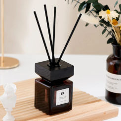 Y 100ml Indoor Household Reed Diffuser Bottle Aromatherapy Essential Oil Set  Dried Rattan Stick Home Fragrance Party Decoration