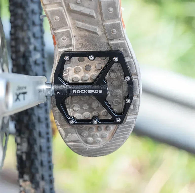 Description Picture 6 of itemROCKBROS Aluminum Alloy Bicycle Pedals Anti-slip Ultralight Sealed Bearing MTB Road Cycling Pedals One-piece Bike Accessories