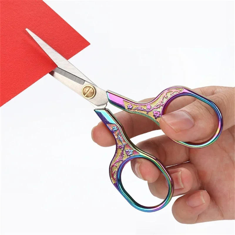 Description Picture 3 of item1PC Stainless Steel Vintage Scissors Sewing Fabric Cutter Embroidery Tailor Thread Scissor Tools for Sewing Shears 2024 New