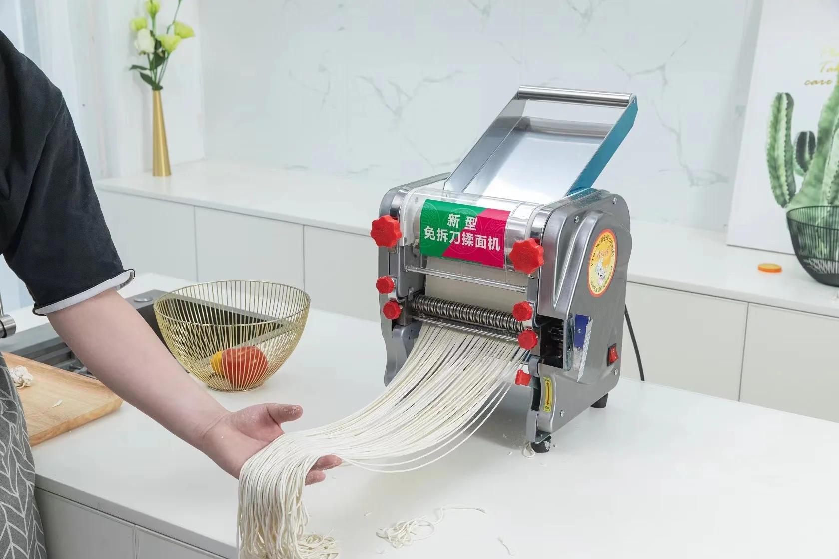 Description Picture 6 of item2023 New 220V Electric Noodle Machine No-knife Noodle Pressing Machine Dumpling Wonton Wrappers Automatic Pasta Maker Machine