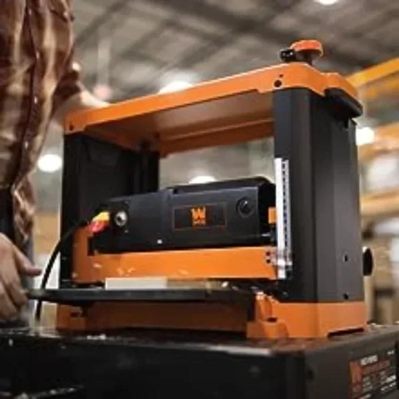 Description Picture 4 of itemDF450i Super Quiet 4500-Watt Dual RV-Ready Portable Inverter Generator with Fuel Shut-Off