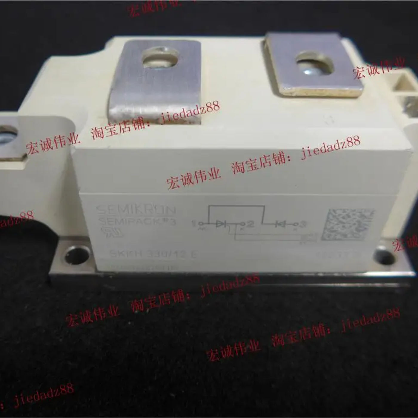 Slide d26ca9d7d8f44cbab5000c5e39e77669