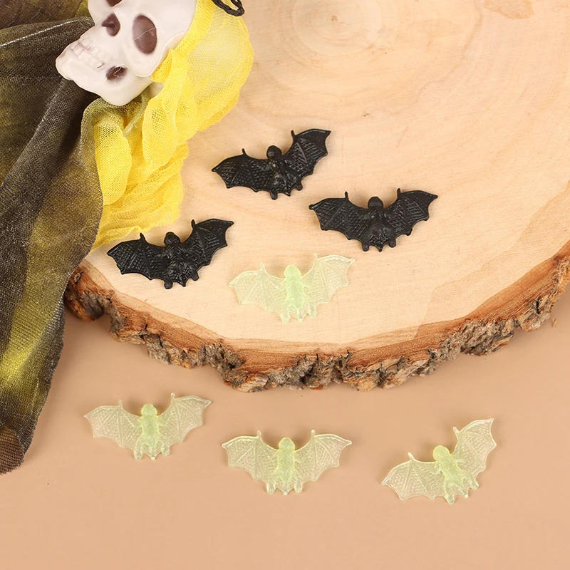 Description Picture 5 of item20pcs Plastic Black Luminous Fake Bat Halloween Decoration Haunted House Horror Props Accessories DIY Kids Toys Party Favors