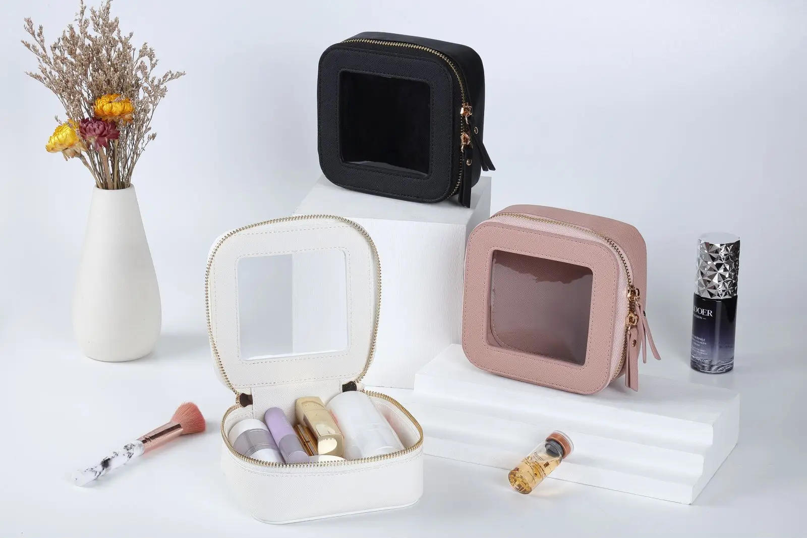 Description Picture 3 of itemTransparent Mini Makeup for Cute Clear Pouch Waterproof Travel Grooming and Makeup Bag Portable and Compact Makeup Storage Box