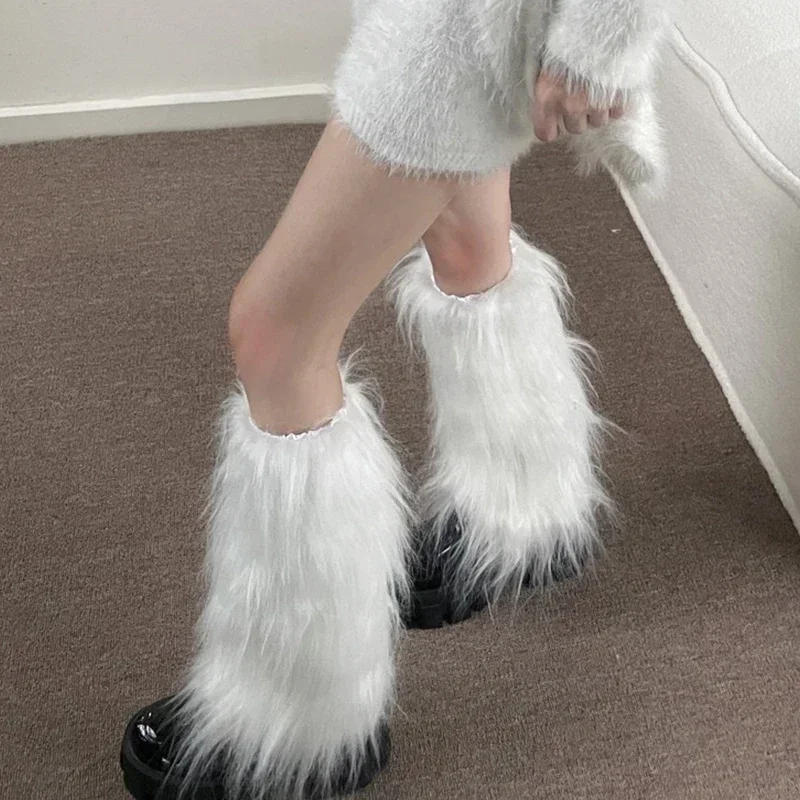 Description Picture 3 of item1-2Pairs White Faux Fur Leg Warmers Boot Covers Y2K Goth Solid Leg Socks Punk Jk Knee-length Hiphop Hotgirl Fashion Warm Sock