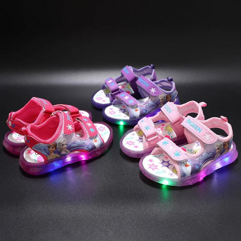 Description Picture 3 of itemKids Fashion Light-up Shoes Boys Luminous Light Beach Sandals Summer Little Kids Shiny Light Shoes Girls Glowing Light Sandals