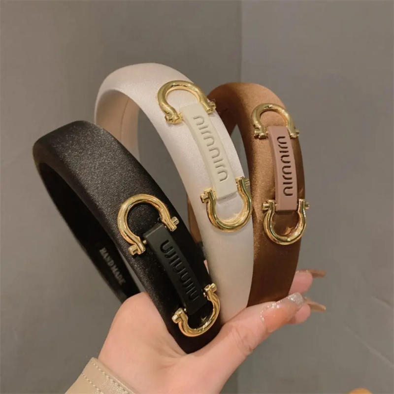 Description Picture 5 of itemNon-slip Sponge Letter Headband Handmade Hair Band Hair Bands Cloth Korean Style Accessories Thin-brimmed Hair Hoop Daily