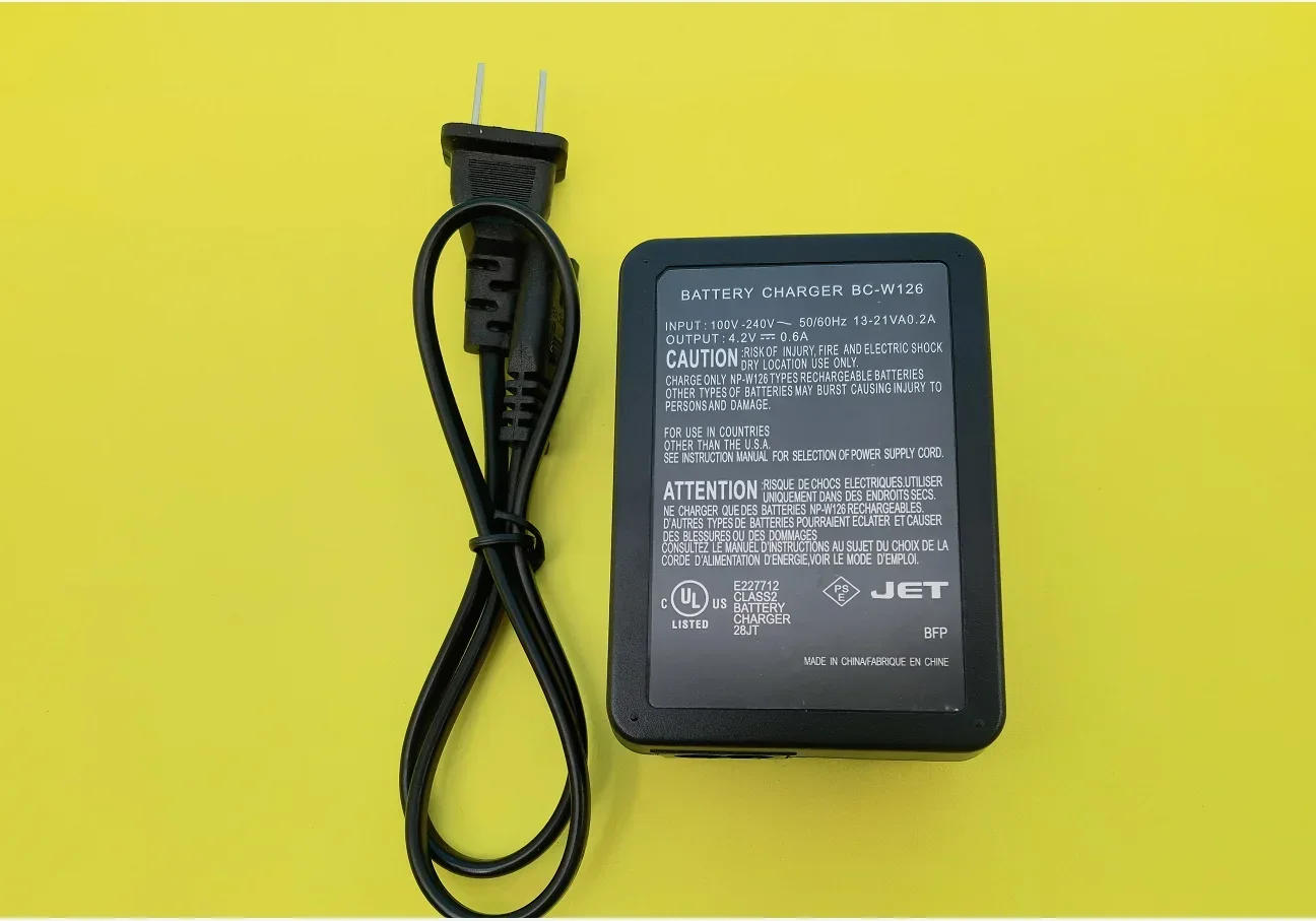 Description Picture 3 of itemW126 BC-W126 charger for Fuji XT3 XT20 XT30 XT100 XH1 XA3 XA5 XA7 XA10 XA20 XE1 XE2 Micro single camera NP-W126 charger NP W126s