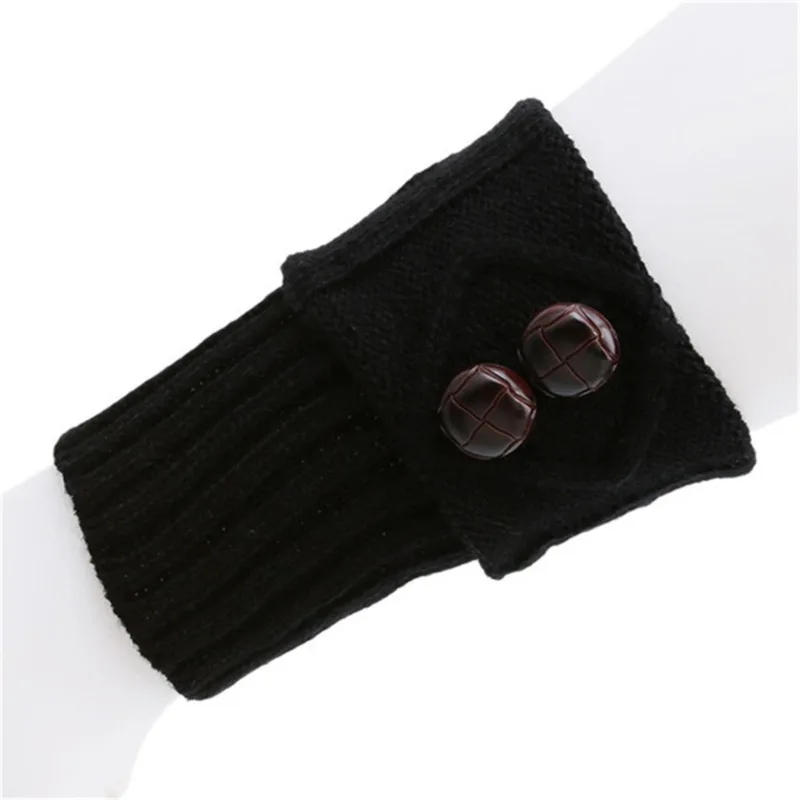 Description Picture 6 of itemWomen Winter Short Leg Warmers for Autumn/Winter Lolita Sweet Girl Short Boot Cuffs Buttons Crochet Lady Boot Knee High Boot