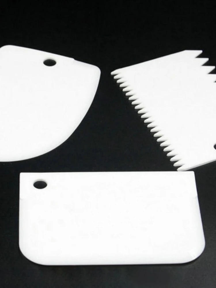 Description Picture 6 of item3 Pieces / Set Dough Cutter, Cake Slicer, Multicolor Baking Tool, Scraper, Cake Blade, Silicone Spatula Baking & Pastry Tools