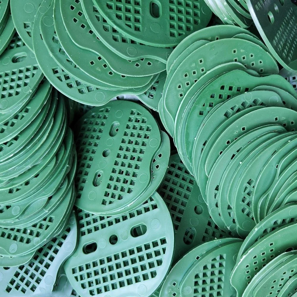 Description Picture 4 of item10/100pcs Garden Fixing Ground Cloth Pads Plastic Gaskets Lawn Film Pegs Buffer Washers Anchoring Landscaping Ground Covering