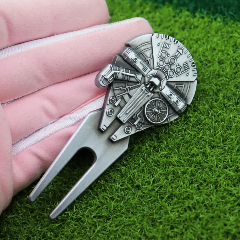 Description Picture 4 of itemSpacecraft Golf Green Fork Zinc Alloy Portable Golf Ball Fork Magnetic Multifunctional Golf Ball Marker Clean The Lawn