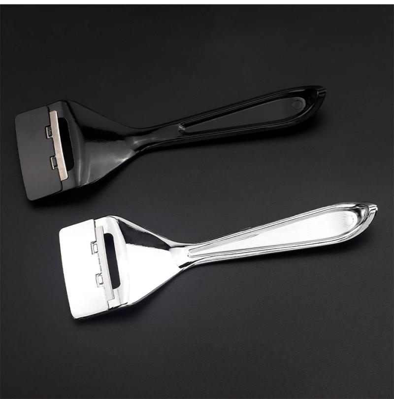 Description Picture 4 of itemPro Super Leather Skiving Knife DIY Leather Craft Cutting Tools with Three Skiver Blades for Leather Thinning - Black / Silver