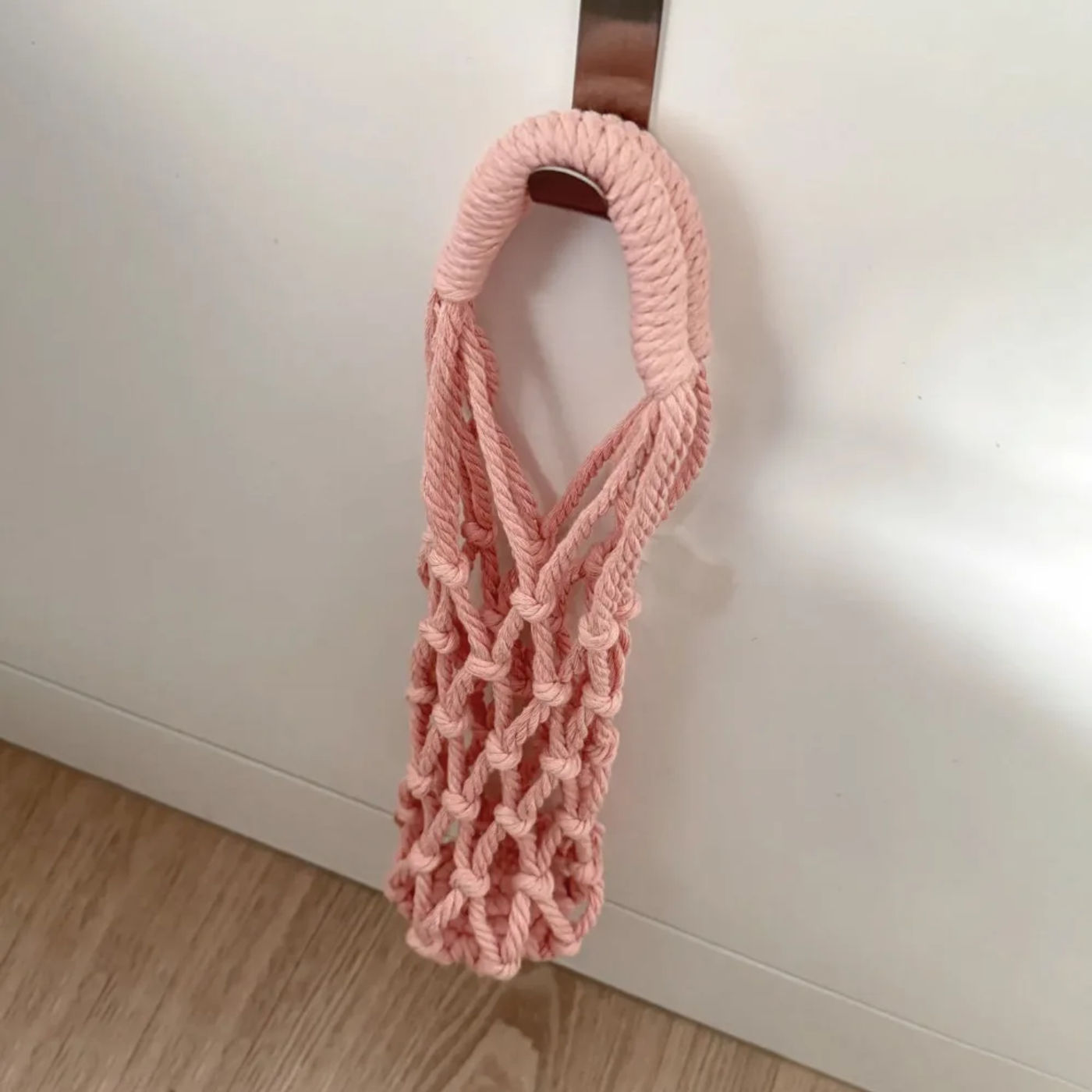 Description Picture 5 of itemPortable Coffee Cup Bag Hollow Out Bottle Bag Practical Mugs Bag Foldable Water Bottle Bags Woven Net Bag Cup Cover