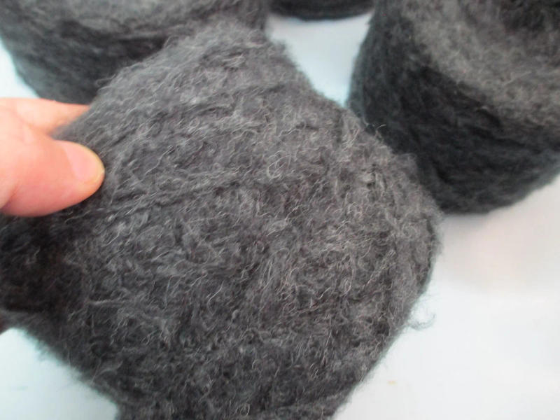 Description Picture 5 of itemcolor Gray Alpaca Acrylic  Thick Yarn for Knitting Crocheting, Wool Thread, DIY  Sweater, Hats, Knitting Yarn, 200g