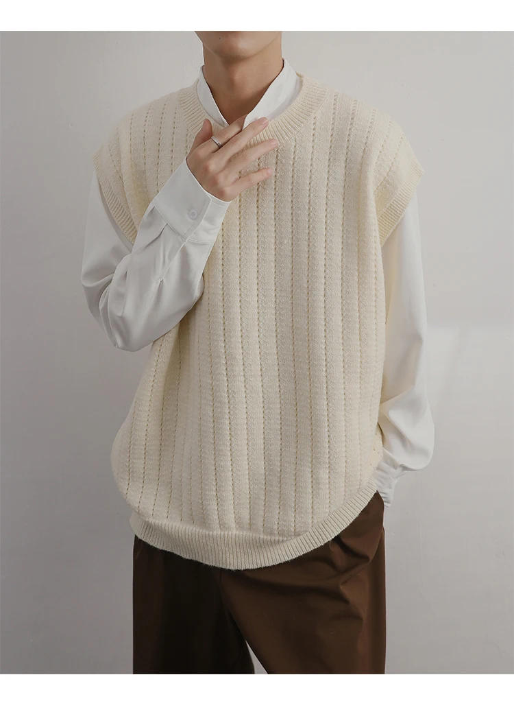 Description Picture 3 of itemSweater Vest Men O-neck Sleeveless Knitted Sweaters Vests Solid Retro Preppy-style Simple Chic Loose Casual All-match C117