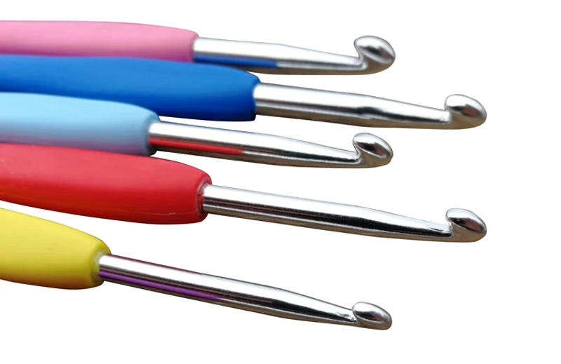 Description Picture 5 of itemQZLKNIT 8PCS/9PCS Crochet Hook Set Plastic Handles Aluminum Knitting Needles Medium and coarse size Crochet yarn weaving tool