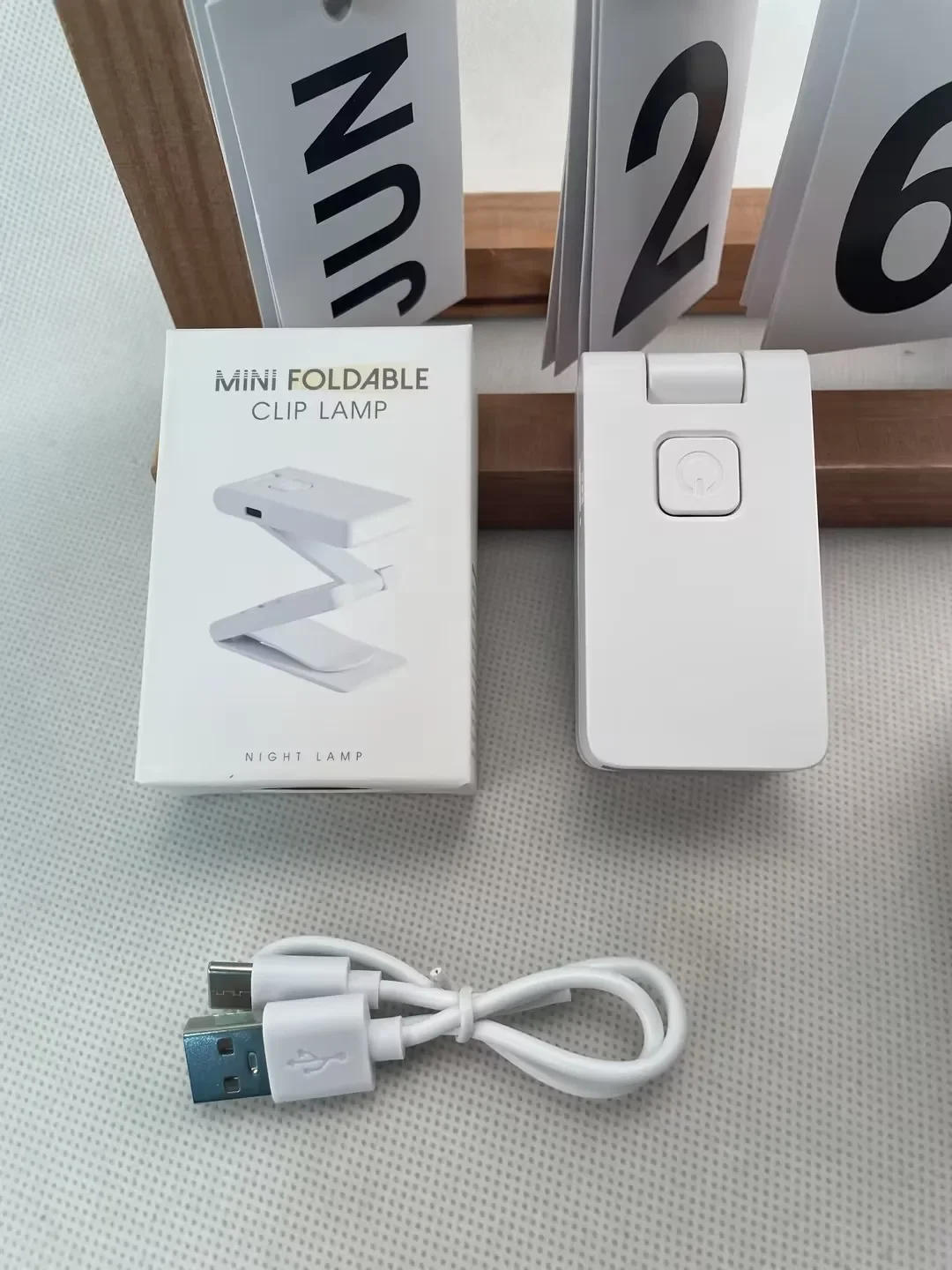 Description Picture 4 of item1/2 Pcs Portable LED Book Lights USB Rechargeable Eye Protection Night Light Mini Clip-On Desk Reading Lamp Travel Bedroom Study