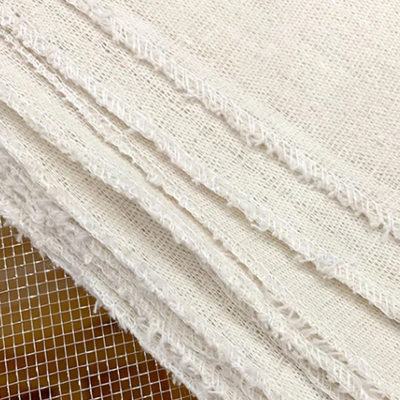 Description Picture 3 of item1 PC Cotton Beehive Cover Insulation Beekeeper Beekeeping Accessories Beehive Cloth Supplies Lid Covering Standard size 50X60CM