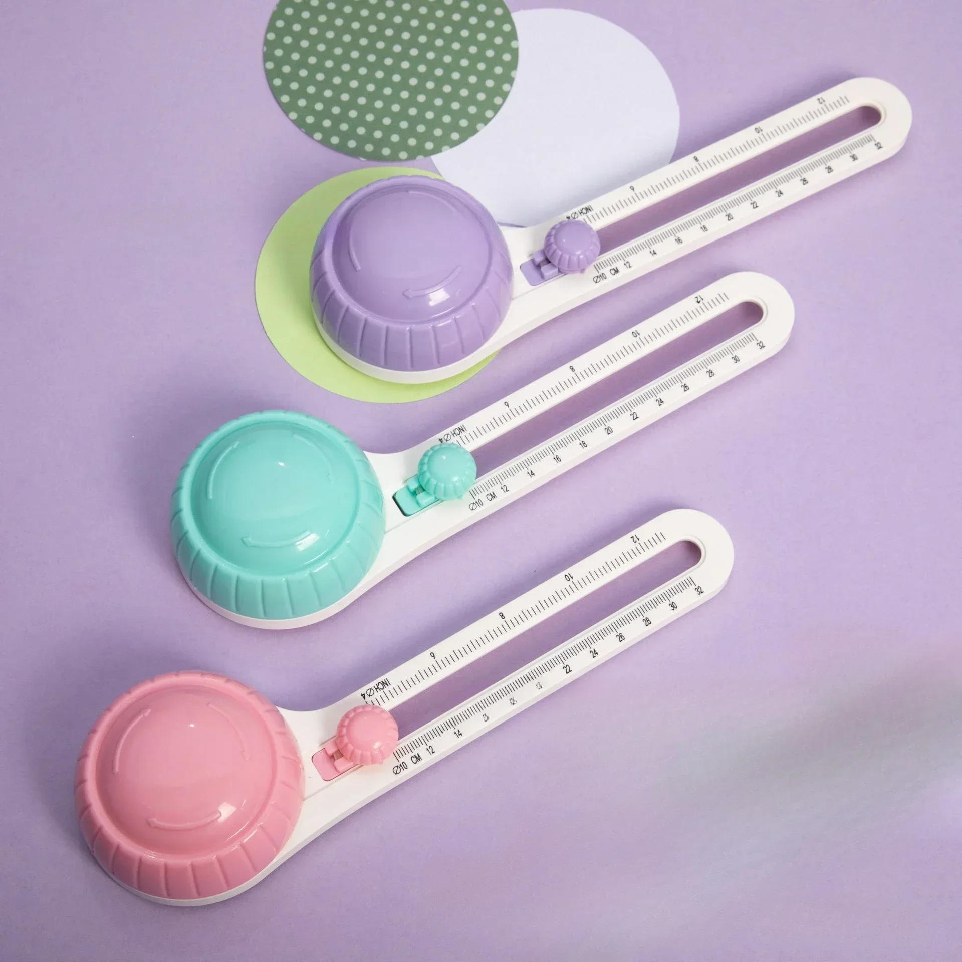 Description Picture 6 of itemRound Cutting Knife DIY Compass Circle Cutter 360 Adjustable Scrapbooking Cutters Circular Paper Scrapbooking Cards Cutters