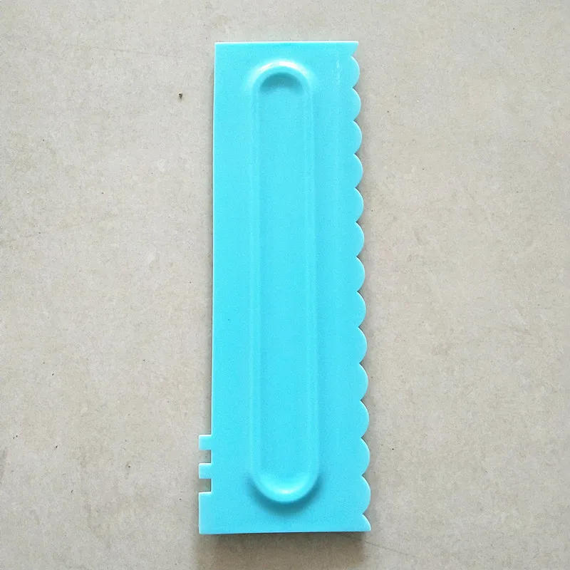 Description Picture 6 of itemMousse Butter Cream Cake Edge DIY Tool Plastic Sawtooth Cake Scraper Icing Smoother Comb Set Kitchen Baking Tools Christmas Gift
