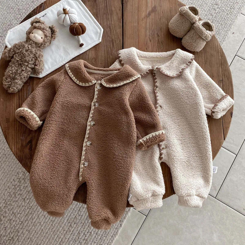 Description Picture 2 of itemBaby's winter lapel fleece-lined long-sleeved jumpsuit, male and female baby plush long-sleeved jumpsuit, very suitable for goin