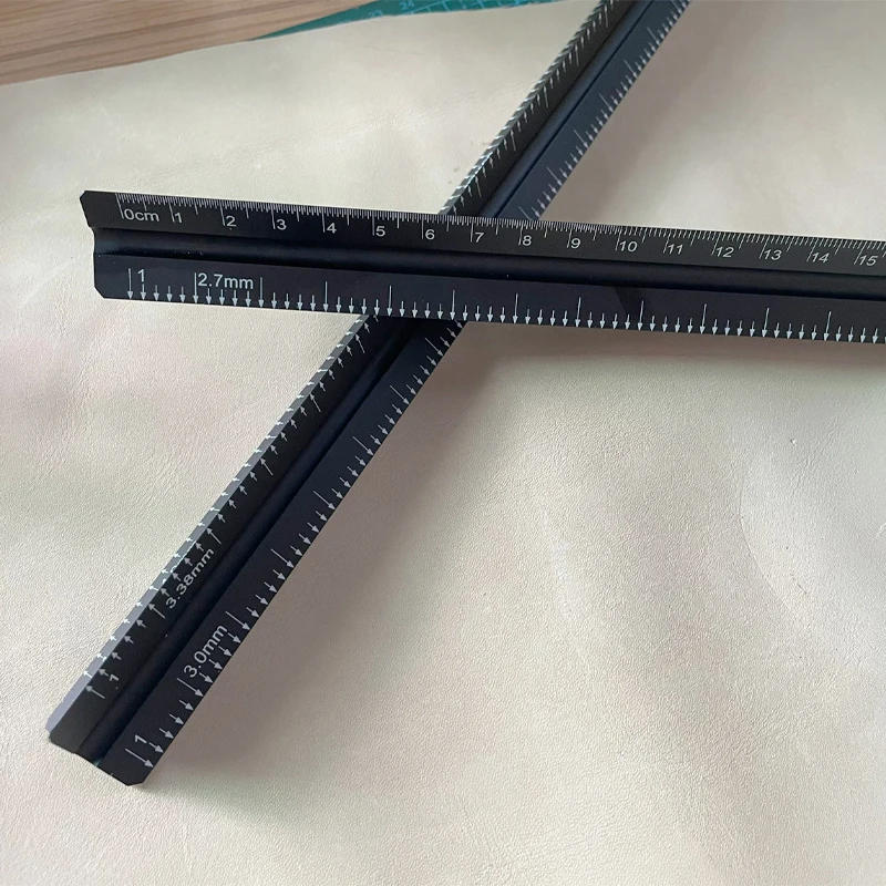 Description Picture 6 of itemLeather spacing ruler aluminum alloy multi-functional auxiliary tool for DIY Leathercraft