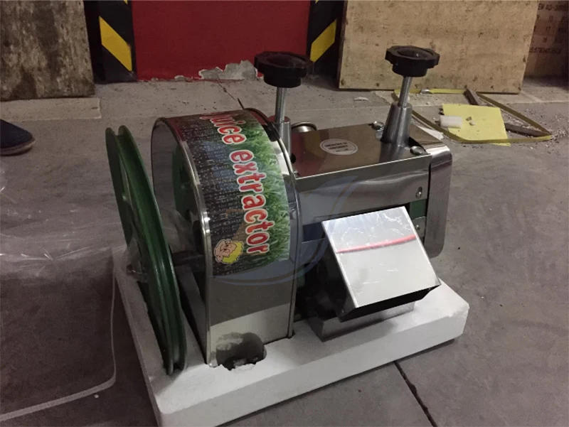 Description Picture 5 of itemSugarcane Juice Machine ZY-25 Sugar Cane Press Stainless Steel Commercial Squeezer Small Desktop Manual Cane Hand Fruit Directly