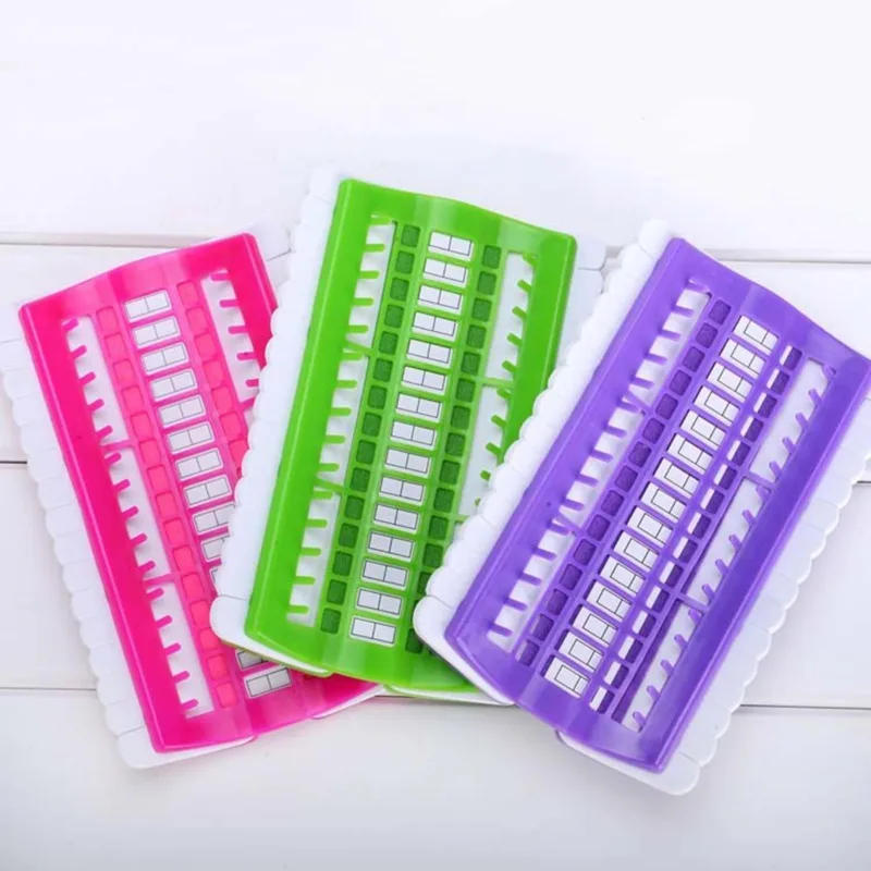Description Picture 4 of item30/50 hole Floss Organizer Embroidery Thread Organizer For Cross Stitch Thread Embroidery Floss Embroidery tool thread arranger