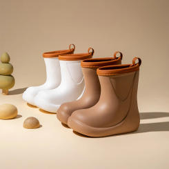 Korean INS Children's Rain Boots Bear Baby Anti-slip Waterproof Light Weight Unisex Kids Shoes Soft Sole Easy to Wear And off