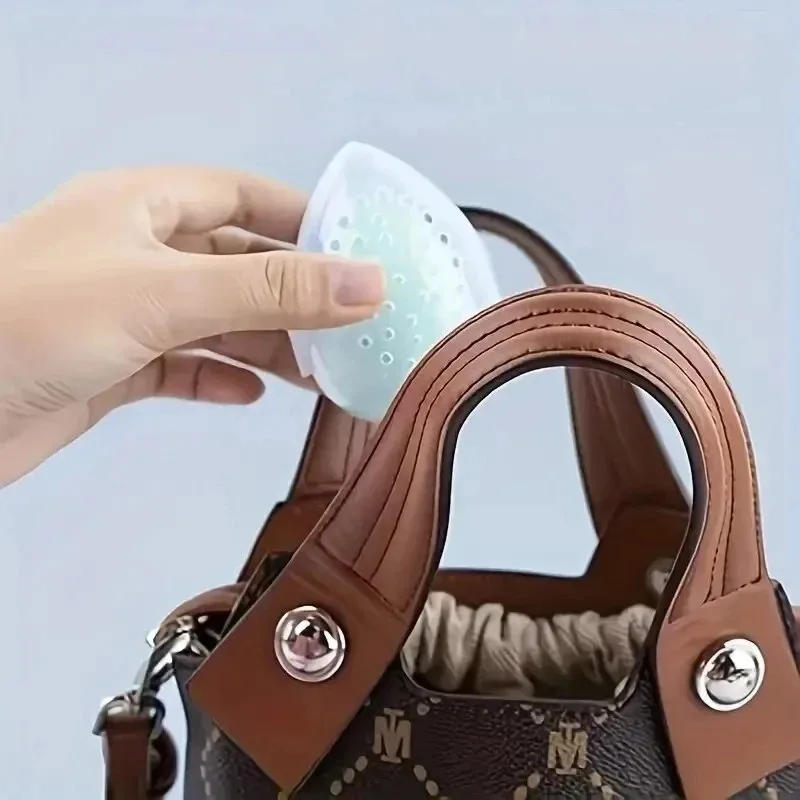 Description Picture 4 of itemEmpty Makeup Sponge Storage Box Plastic Egg Shaped Cosmetic Puff Organizer Rack Portable Makeup Blender Holder Stand Drying Box