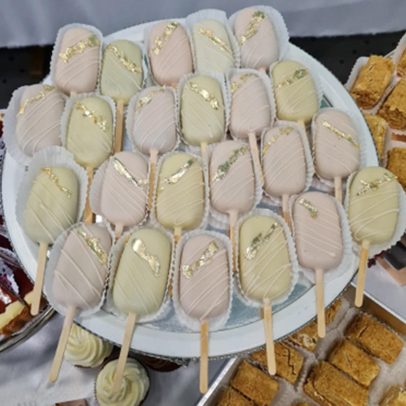 Description Picture 4 of item4/8 Hole Food Grade Silicone Ice Cream Mold Ice Pop Cube Popsicle Mold With Sticks Dessert DIY Magnum Cake Mold Ice Cream Maker