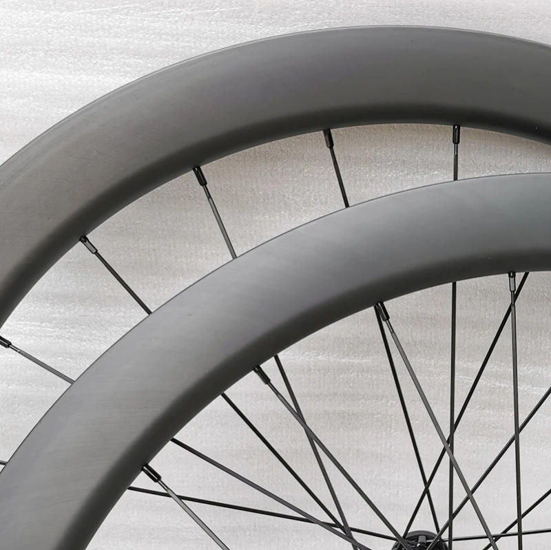 Description Picture 6 of itemWidth 28mm 700C Carbon Road Bicycle Disc Brake Wheel 50/55/60mm Carbon Tubeless Ratchet 52T Ceramic Hub Disc Bicycle Wheelset