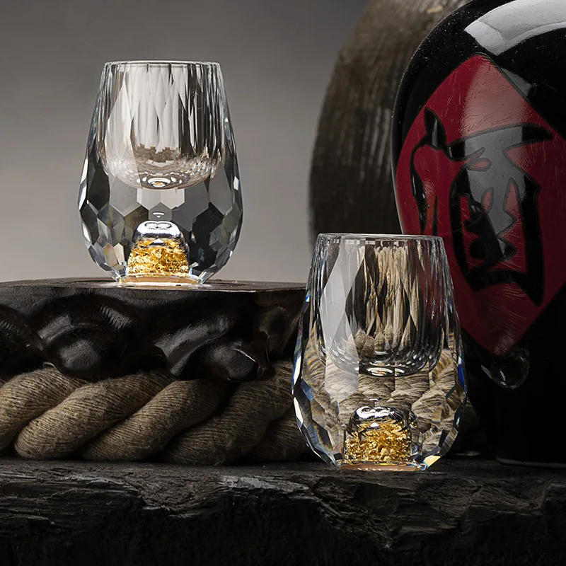 Description Picture 4 of itemLuxury Crystal Glass Vodka Sake Shochu Bar Liqueur Double Bottom Gold Foil Glass Tea Cup High-end Gift Hard Liquor Wine Glasses