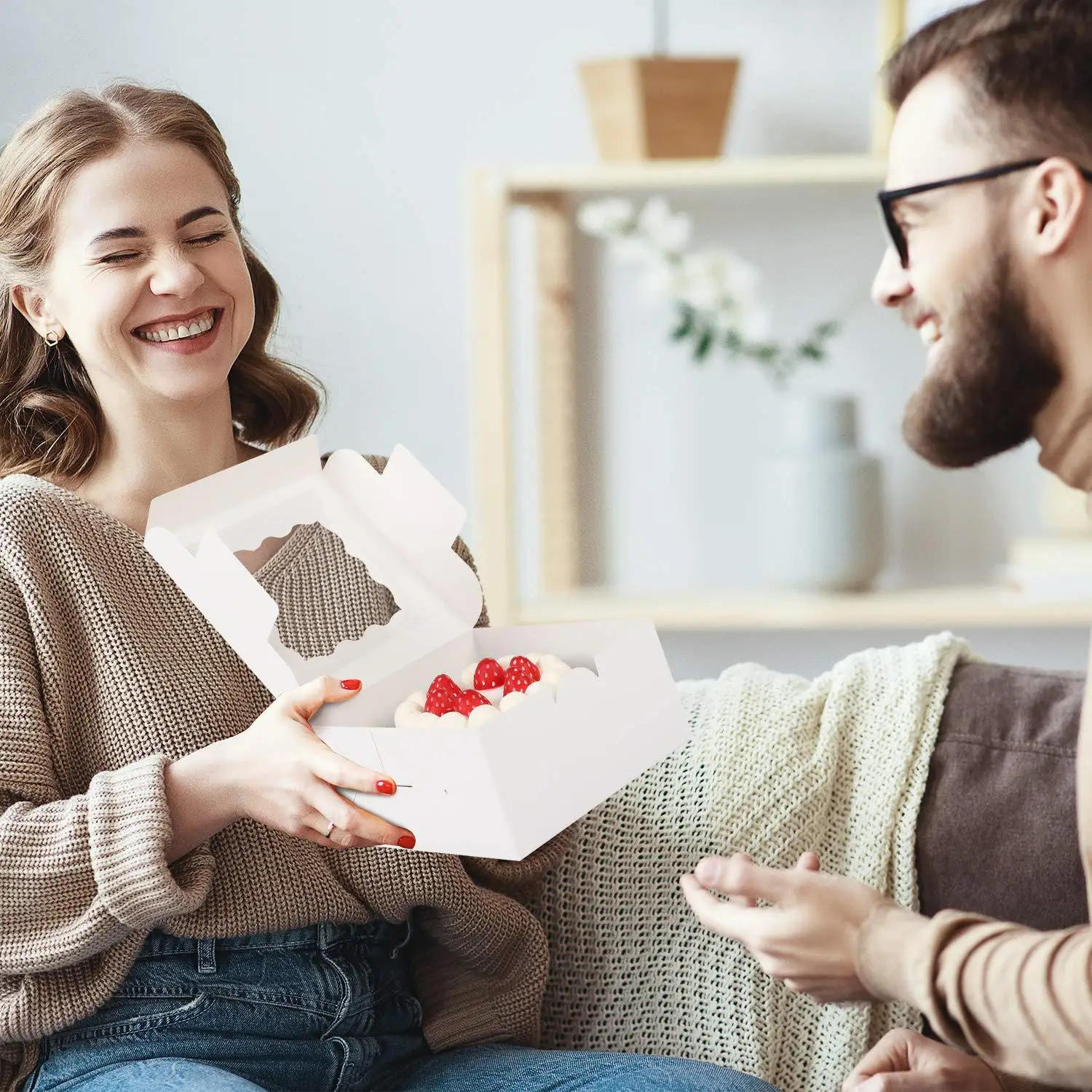 Description Picture 2 of item10 Pcs  White Kraft Paper DIY Gift Box With Window Wedding Birthday Party Decoration Cake Packaging Box Event Party Gift