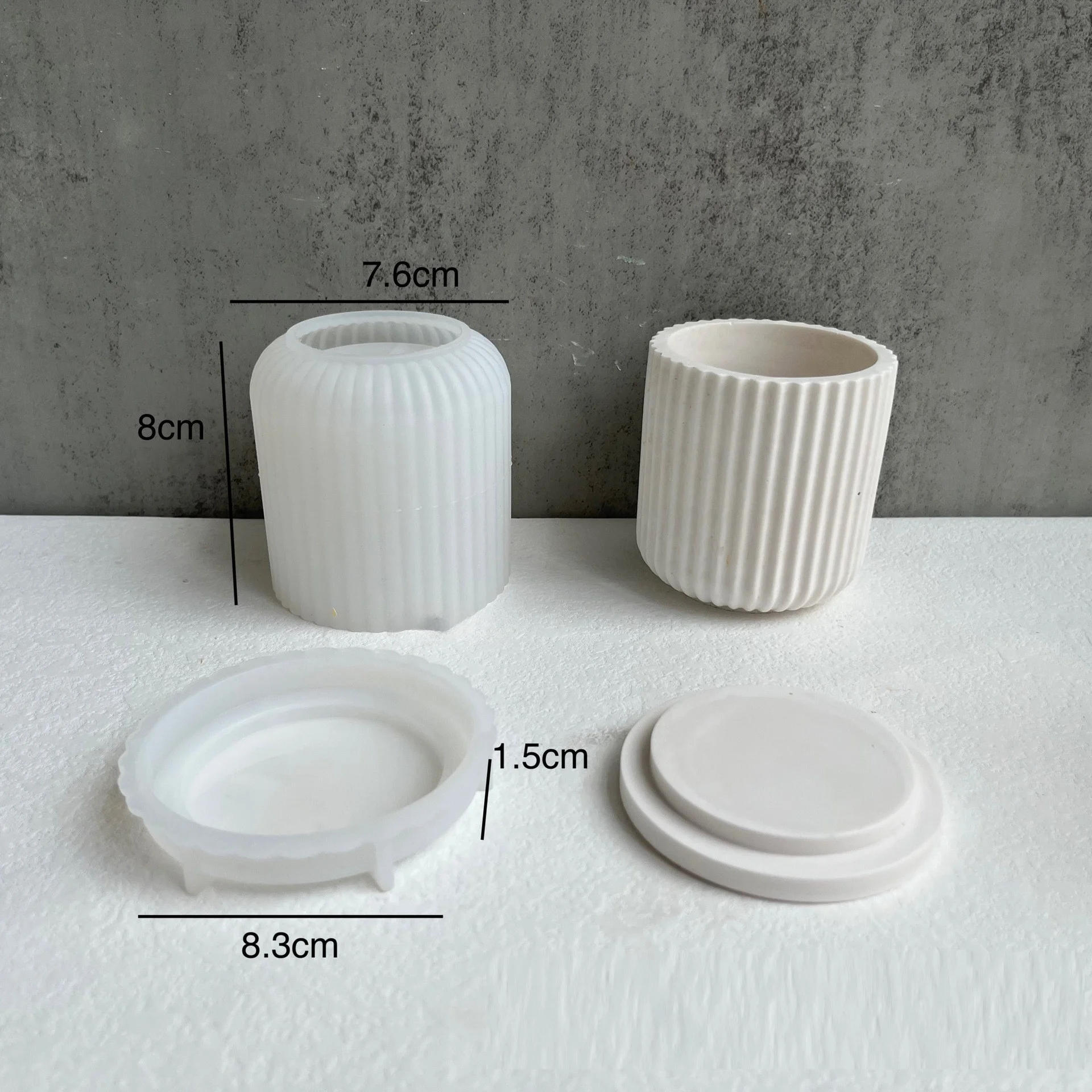 Description Picture 6 of itemRound Stripe with Cover Bottle Silicone Molds DIY Plaster Candle Jar Silicone Mold Succulent Plants Art Making Supplies Decor