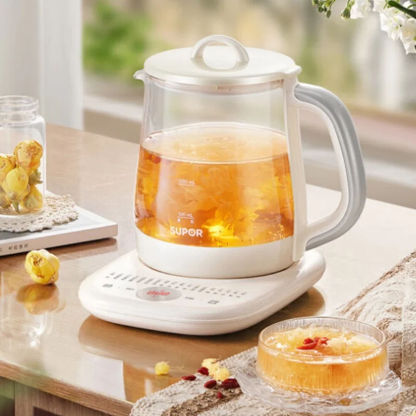 Slide 1662b7c9045549a2aadb1617f4ad56df