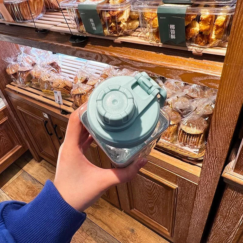 Description Picture 4 of item700/900ml Kawaii Pastel Water Bottle with Straw Girl Plastic Travel Tea Juice Milk Cup Portable Cute Shaker Drink Bottle Gift