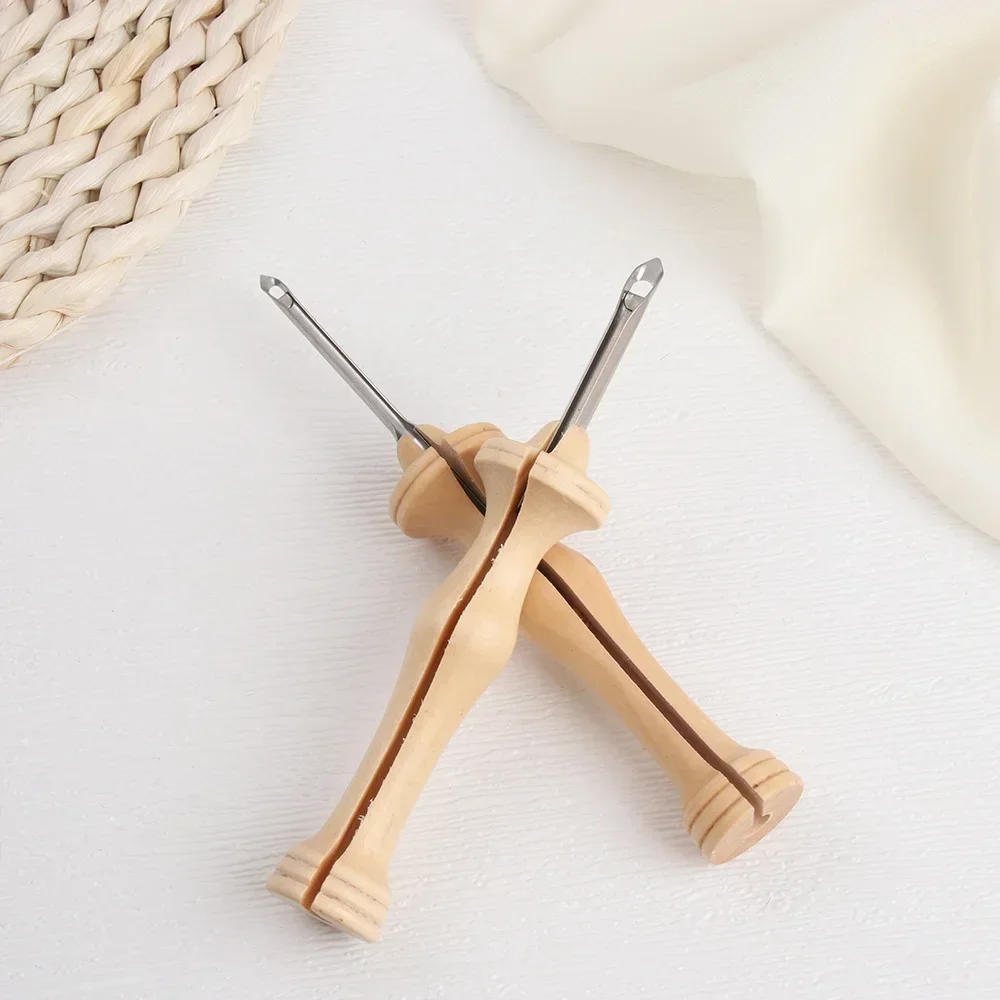Description Picture 5 of itemDIY Knitting Embroidery Pen Replaceable Head Side Slit Weaving Felting Craft Punch Needle Threader Wooden Handle Sewing Tools