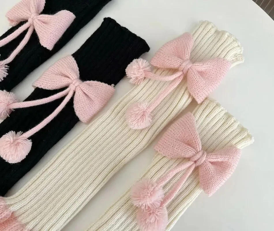 Description Picture 5 of itemHarajuku Y2k Girls Cute Bow Plush Ball Leg Warmers Socks Japanese Lolita Kawaii Sweet JK Pink Ruffles Knitted Warm Leg Cover