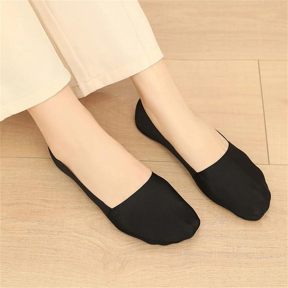 Description Picture 6 of item3 Pairs Silicone Anti-slip Invisible Women Socks Ice Silk Summer Ultra-thin Breathable Sock Slippers Low Cut Boat Socks